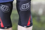 Наколінники TLD Speed Knee Sleeve [Black] Розмір XS/SM - 4