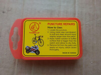 Латки Thumbs Up Mini (24x35мм-6шт. 32x50мм-1шт.) + клей 8мл, пластикова коробка