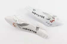 УЦЕНКА РАЗНОЕ Защита для рук лев., прав. к-кт 2шт "MONSTER ENERGY" БЕЛЫЙ тип2 ( нет креплений, царапины на пластику, см. фото)