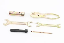 Ключ свічковий для 4Т - 16/18mm + 4 предмети (ріжковий ключ 8*10mm/ріжковий ключ 14*17mm/викрутка ±/плоскогубці) "ЗІП"