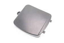 Пластик - крышка доступа к карбюратору