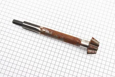 УЦЕНКА МБ-M178/186F Вал полуоси первичный Z-8 (ржавый, см. фото)