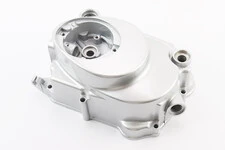 Кришка двигуна права (де щуп) 70cc механіка ALPHA