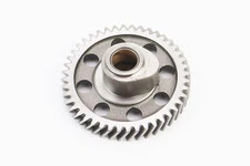 Розподільний вал - шестерня