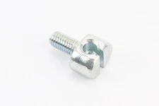 Фиксатор троса заднего хода