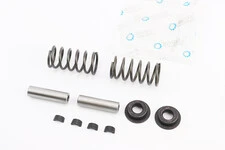 Клапанний механізм к-кт R175A/R180NM (пружина-2шт, + тарілка клапана-2шт, + напрямна d-7mm -2шт, + сухар-4шт)