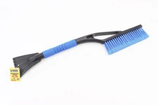 Щітка зі скребком 56см 84-0021