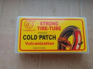 Латки Thumbs Up Maxi (24x35мм-12шт. 25мм-6шт. 32х50мм-6шт.) + клей 20мл, пластиковая коробка