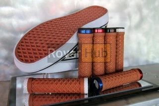 Гріпси ODI Vans&reg; Lock-On Grips, Limited Edition, Gum with Checkerboard White Clamps