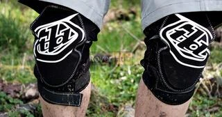 Вело Наколінники TLD T-BONE Knee Guard [Black] Розмір M/L