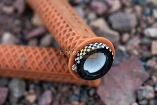 Грипси ODI Vans v2.1 Lock-On MTB Closed End 135mm Graphite/Gray Checker