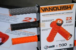 Гріпси ODI Vanquish, v2.1 Lock-On, MTB, Closed End Black