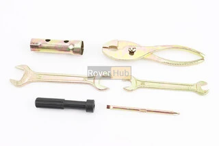 Ключ свічковий для 4Т - 16/18mm + 4 предмети (ріжковий ключ 8*10mm/ріжковий ключ 14*17mm/викрутка &plusmn;/плоскогубці) "ЗІП"