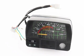 УЦІНКА Спідометр у зборі "квадрат" 120 км/год ( тріщина на склі, см,фото)