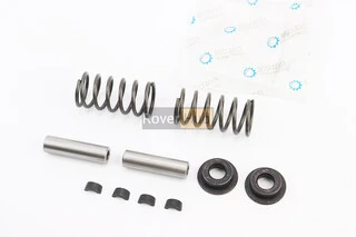 Клапанний механізм к-кт R175A/R180NM (пружина-2шт, + тарілка клапана-2шт, + напрямна d-7mm -2шт, + сухар-4шт)