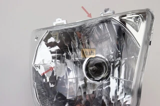 УЦІНКА Фара передня в зборі, тип. 1 (роз'єм малий "мама") (дефект скла, див. фото)