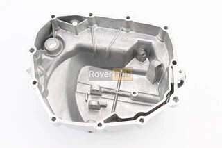 Крышка двигателя правая