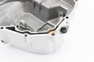 Крышка двигателя правая