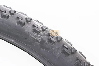 Шина 29"х1,95 (50-622) шипована IA-2554