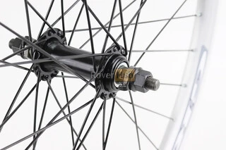 Колесо 24" переднее V-brake, обод "капля" алюминиевый, втулка 14Gх36H, крепл. гайка, "GRAVITY"