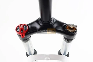 Вилка 26 "амортизаційна, без різьби 1-1/8" (28,6мм), шток 200мм, з ходом 80мм, Disk-brake, M Lockout, біла FRK-26