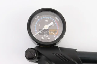 Насос алюмінієвий високого тиску 300 psi/20 bar з манометром, для повітряних амортизаторів і виделок, чорний 2728