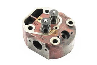 Головка циліндра R180NM у зборі, з форкамерою (можливий незначний наліт)